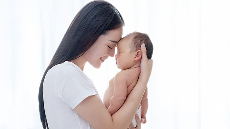 育儿嫂中介费多少合理？揭秘育儿嫂服务背后的价格之谜**