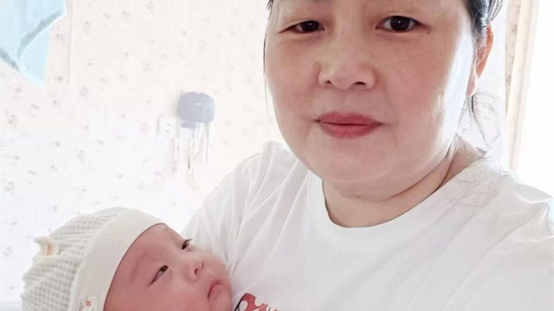 在选择孕妇护理霜时，以下注意事项和禁忌需要特别注意：